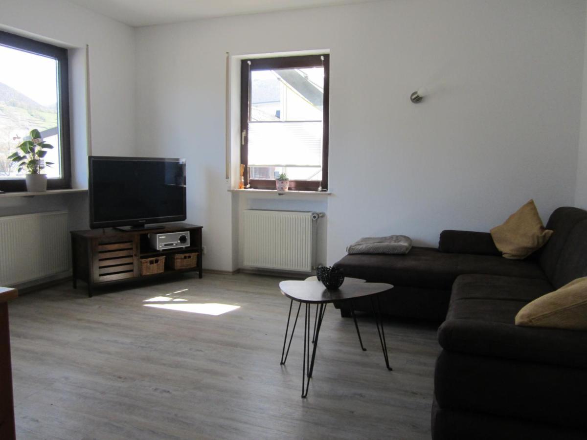 Kattenesser Moselblick Apartment ภายนอก รูปภาพ